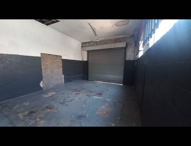 60M² WAREHOUSE TO LET IN CITY WEST